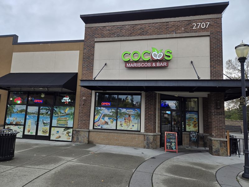 Cocos Mariscos & Bar Snohomish exterior