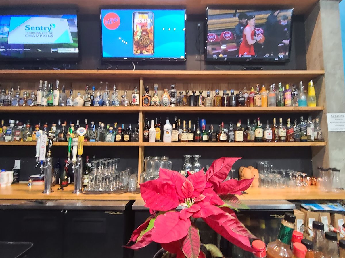 Cocos Mariscos & Bar Snohomish